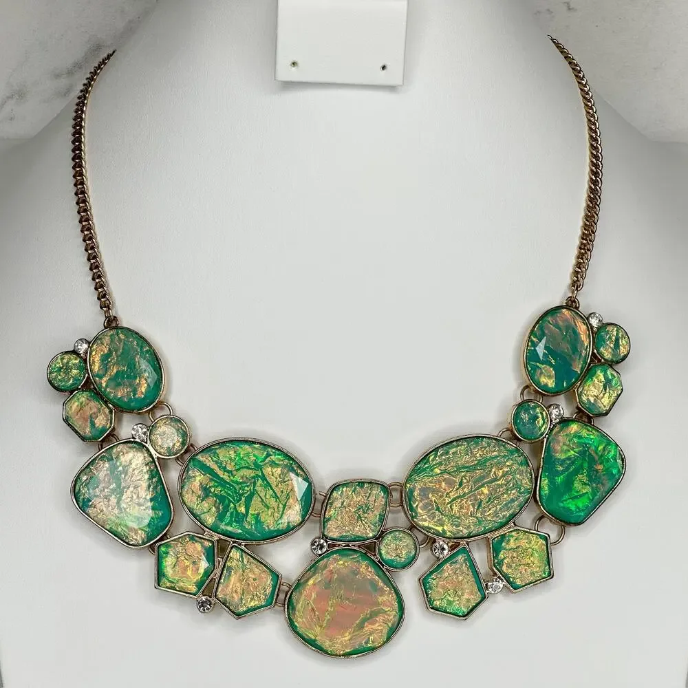 Claire's Irridescent Green and Gold Tone Bib Necklace with Matching Earrings